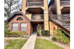 300 LAKEPOINTE DRIVE, ALTAMONTE SPRINGS, FL 32701 - MLS#MFRO6373487