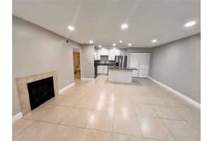 300 LAKEPOINTE DRIVE, ALTAMONTE SPRINGS, FL 32701 - MLS#MFRO6373487