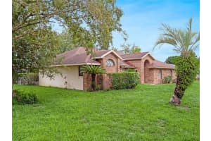 508 Brokenshire Dr, DEBARY
