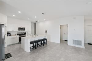 664 SAND PINE LANE, HAINES CITY, FL 33844 - MLS#MFRO6373601