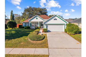 1902 Ashley Oaks Ct, ST CLOUD