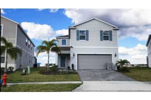 2116 Lelani Cir, DAVENPORT