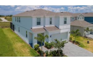 2226 Lelani Cir, DAVENPORT