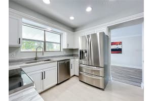 1040 WAVERLY DRIVE, LONGWOOD, FL 32750 - MLS#MFRO6373840