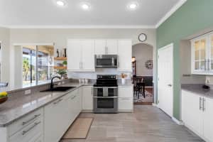 5225 WALNUT RIDGE DRIVE, ORLANDO, FL 32829 - MLS#MFRO6373876