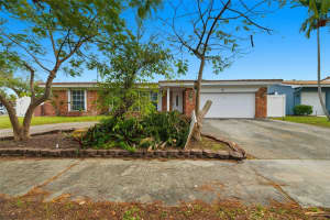 6110 19TH AVENUE, FORT LAUDERDALE, FL 33308 - MLS#MFRO6373963