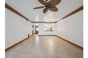 1055 KENSINGTON PARK DRIVE, ALTAMONTE SPRINGS, FL 32714 - MLS#MFRO6374080