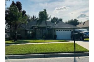 1087 Princeton Dr, CLERMONT