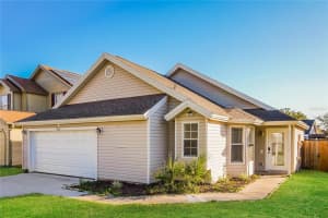 7610 PACIFIC HEIGHTS CIRCLE, ORLANDO, FL 32835 - MLS#MFRO6374402