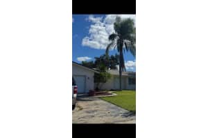 2421 ARCHER BOULEVARD, ORLANDO, FL 32833 - MLS#MFRO6374415