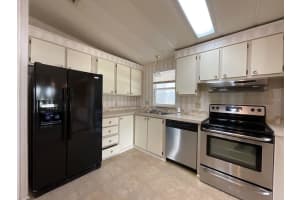 3208 PEBBLE BEND DRIVE, LAKELAND, FL 33810 - MLS#MFRO6374496