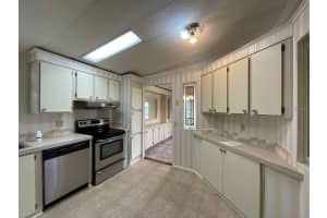 3208 PEBBLE BEND DRIVE, LAKELAND, FL 33810 - MLS#MFRO6374496