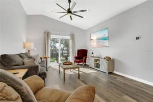 1367 WILLOW CREST DR, CLERMONT, FL 34711 - MLS#MFRO6374594