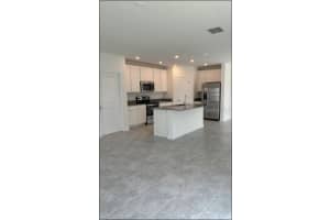 323 HEROIC ROAD, DAVENPORT, FL 33837 - MLS#MFRO6374823