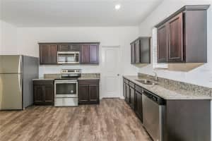 194 HIDDEN LAKE LOOP, HAINES CITY, FL 33844 - MLS#MFRO6374945