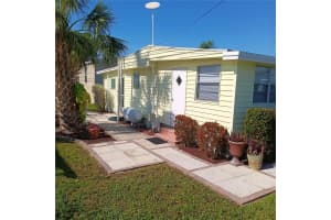 810 49TH AVENUE, BRADENTON, FL 34207 - MLS#MFRO6375000