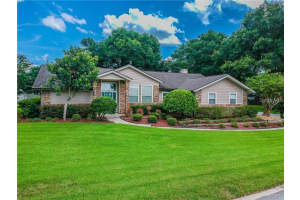 109 ESTATES CIRCLE, LAKE MARY, FL 32746 Sold 02/09/26