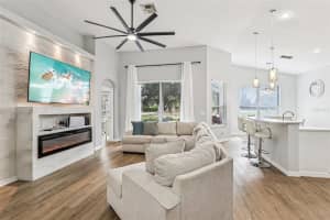 221 Westmoreland Cir, KISSIMMEE