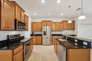 8920 DOVE VALLEY WAY, DAVENPORT, FL 33896 - MLS#MFRO6375229