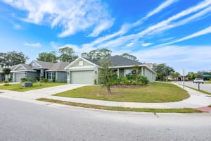 1130 BERRY LANE, DAVENPORT, FL 33837 - MLS#MFRO6375255