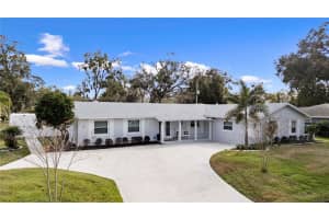 101 Nicole Ln, LONGWOOD