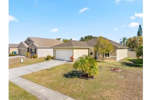 1108 BRENTON MANOR DRIVE, WINTER HAVEN, FL 33881 - MLS#MFRO6375346