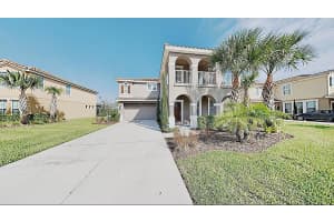 4119 Oaktree Dr, DAVENPORT