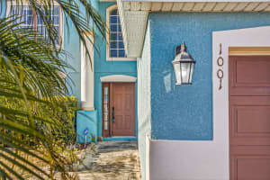 1001 DAMPIERRE COURT, KISSIMMEE, FL 34759 - MLS#MFRO6375412