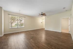 100 Wethersfield Ct Deland, FL 32724 - Off Market