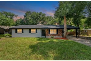 2330 Pleasant Dr, LONGWOOD