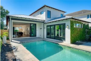 911 GOLFVIEW STREET, ORLANDO, FL 32804 - MLS#MFRO6375642