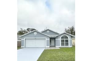 813 PONDEROSA PINE COURT, ORLANDO, FL 32825 - MLS#MFRO6375659