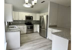 813 PONDEROSA PINE COURT, ORLANDO, FL 32825 - MLS#MFRO6375659