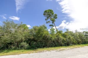 2361 LAREDO DRIVE, DELTONA, FL 32738 - MLS#MFRO6375673