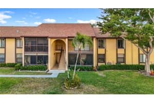 826 Sky Pine Way #g2, GREENACRES