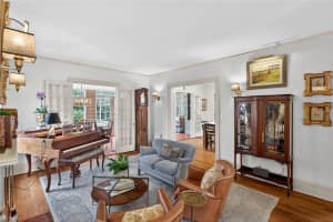 1226 GOLDEN LANE, ORLANDO, FL 32804 - MLS#MFRO6375779