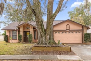 4576 EDEN WOODS CIRCLE, ORLANDO, FL 32810 - MLS#MFRO6375897