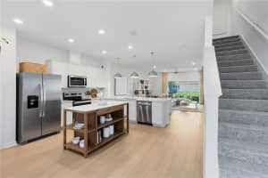 439 Meadowland Pt Oviedo, FL 32765 - Off Market