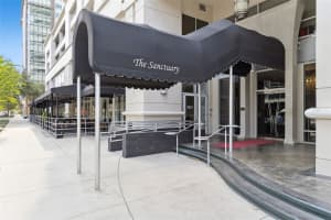 100 EOLA DRIVE, ORLANDO, FL 32801 - MLS#MFRO6376320