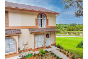 1304 Brigadoon Dr, CLEARWATER