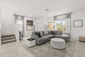 1724 CROSS PRAIRIE PARKWAY, KISSIMMEE, FL 34744 - MLS#MFRO6376465