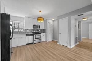 317 AMELIA STREET, ORLANDO, FL 32801 - MLS#MFRO6376641