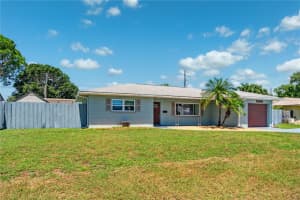 1900 40TH STREET, ST PETERSBURG, FL 33713 - MLS#MFRO6376649