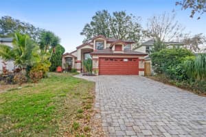 325 SONOMA VALLEY CIRCLE, ORLANDO, FL 32835 - MLS#MFRO6376834