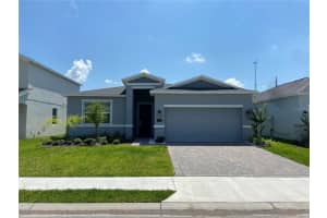 502 Brunswick Dr, DAVENPORT