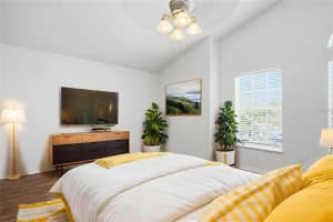 1046 BRENTON LEAF DRIVE, RUSKIN, FL 33570 - MLS#MFRO6376911