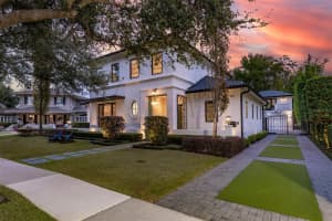 851 PARK LAKE COURT, ORLANDO, FL 32803 - MLS#MFRO6377031