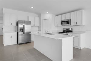 2110 LASSO LOOP, EAGLE LAKE, FL 33839 - MLS#MFRO6377049