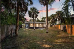 10395 SAN MARTIN BOULEVARD, ST PETERSBURG, FL 33702 - MLS#MFRO6377126