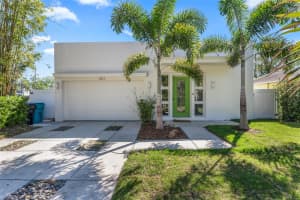 2411 CENTER AVENUE, ORLANDO, FL 32806 - MLS#MFRO6377145